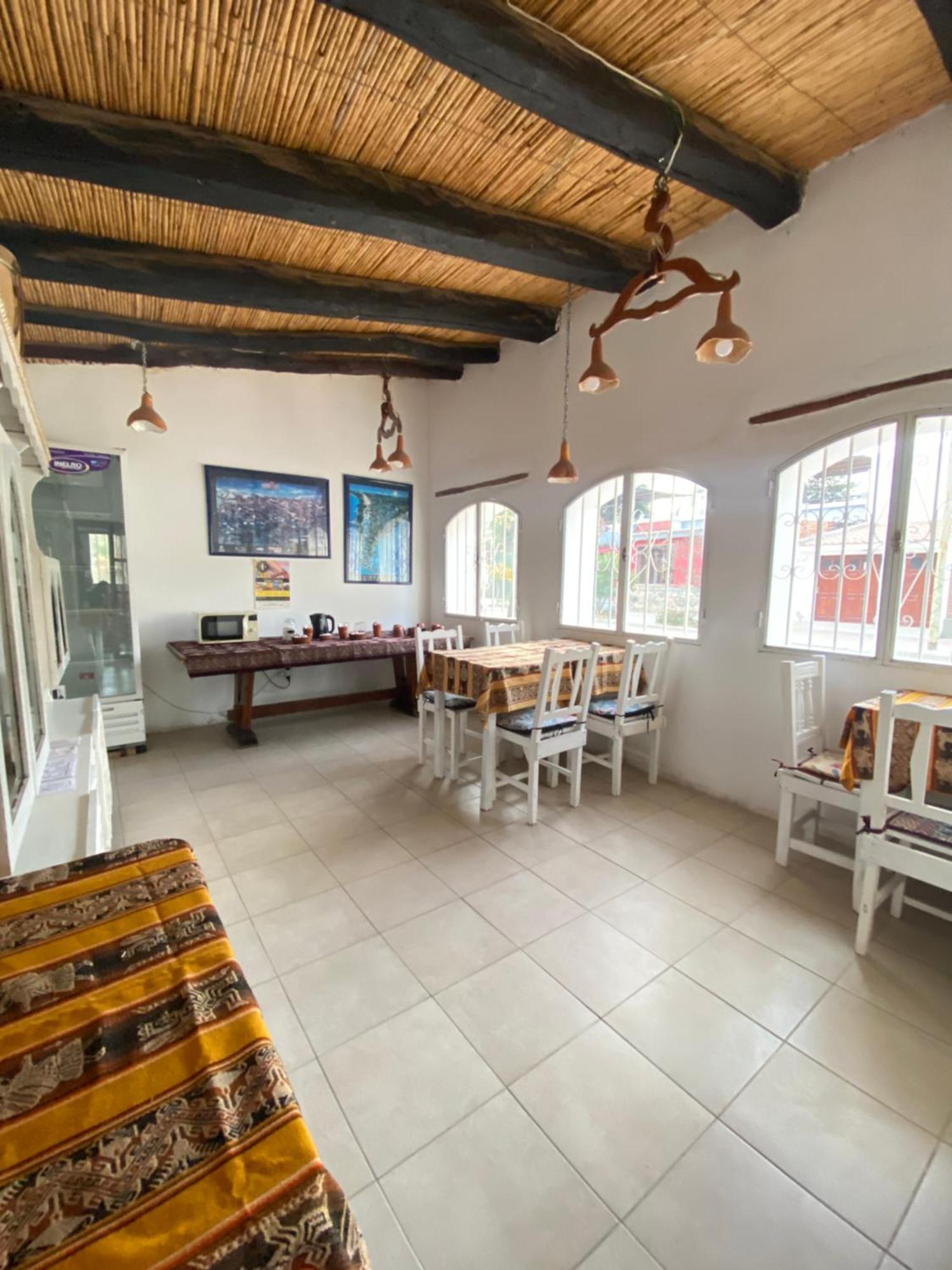 Hostal Tierra Andina Cafayate Bagian luar foto