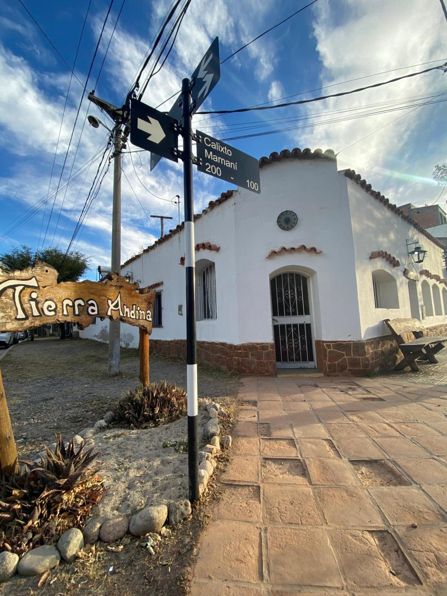 Hostal Tierra Andina Cafayate Bagian luar foto