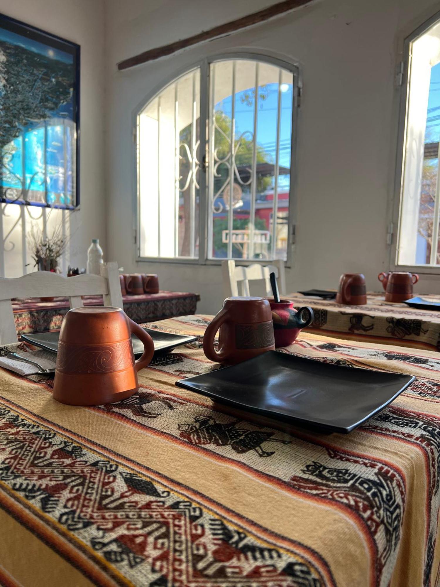 Hostal Tierra Andina Cafayate Bagian luar foto