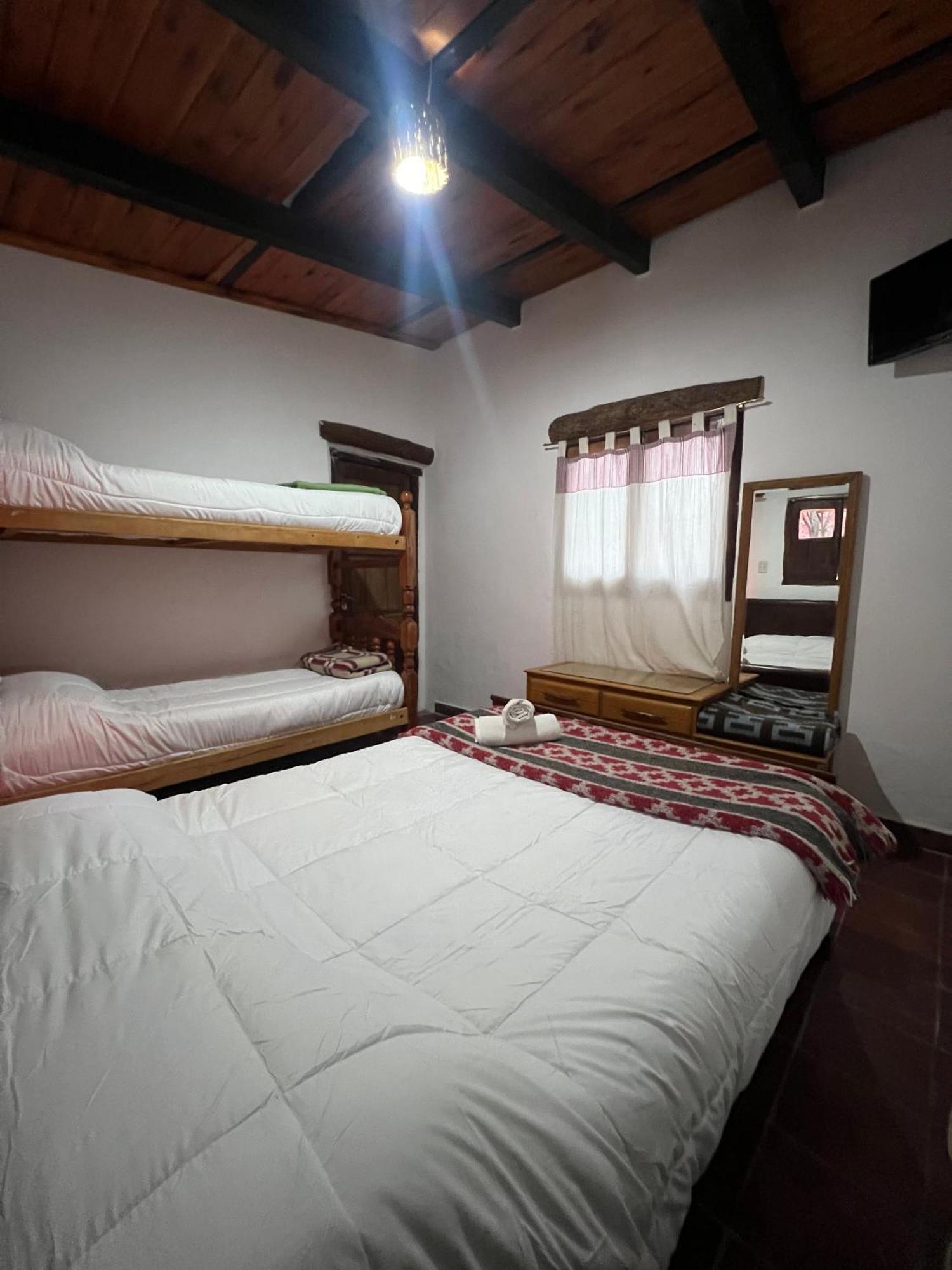Hostal Tierra Andina Cafayate Bagian luar foto