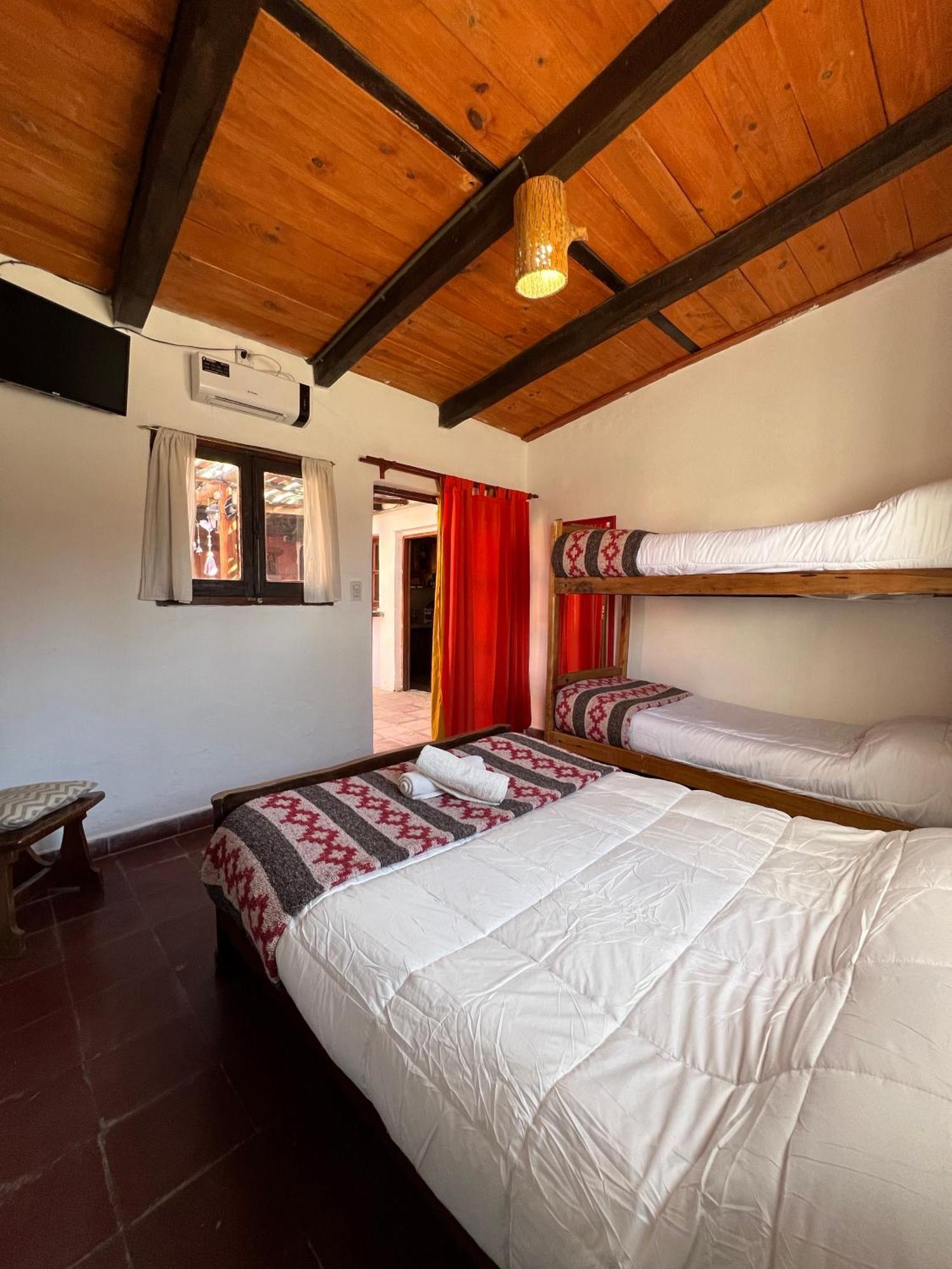 Hostal Tierra Andina Cafayate Bagian luar foto