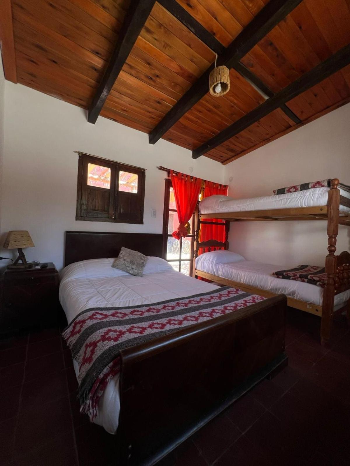 Hostal Tierra Andina Cafayate Bagian luar foto